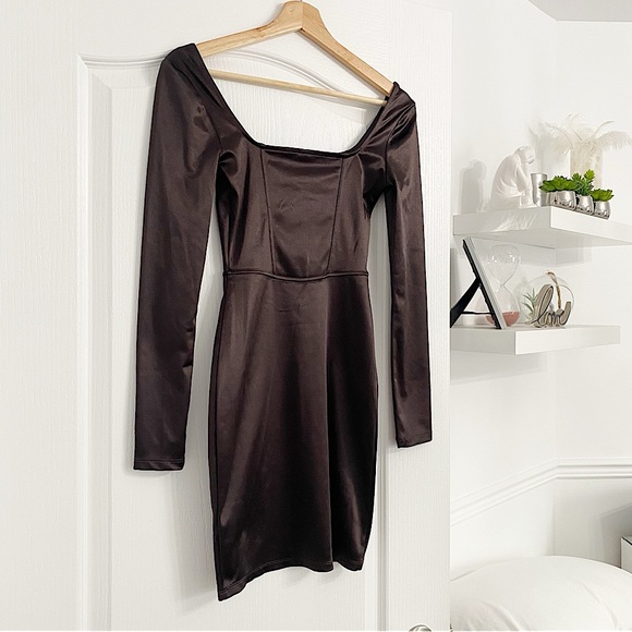 H&M | Dark brown fitted corset style dress - Picture 5 of 9